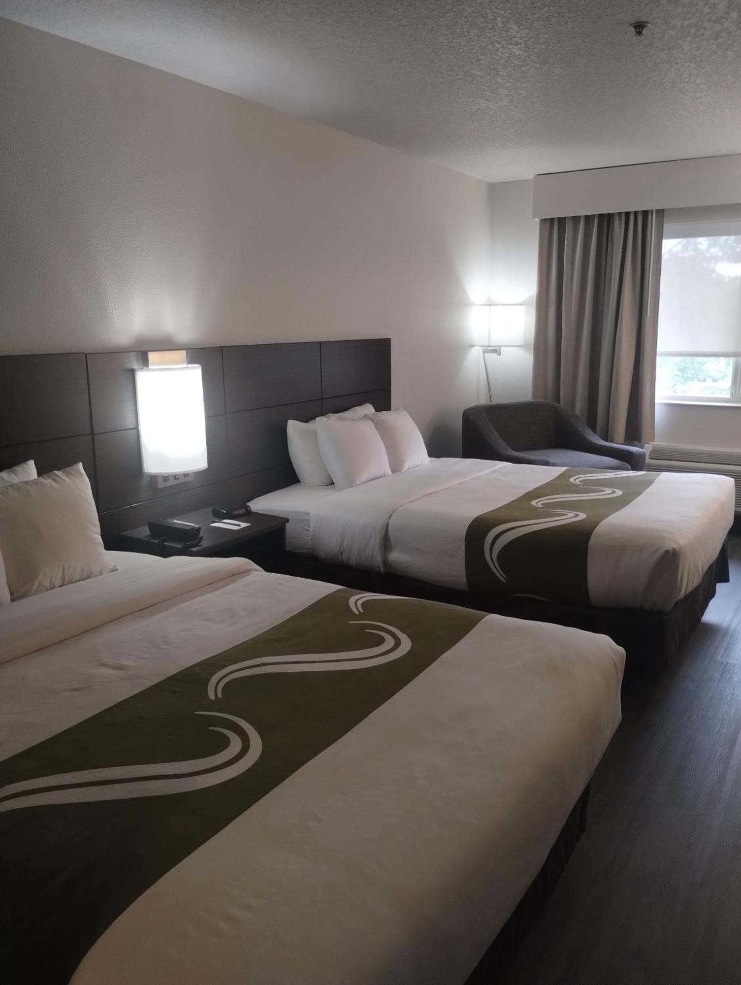 Quality Inn & Suites Wilsonville Exteriér fotografie